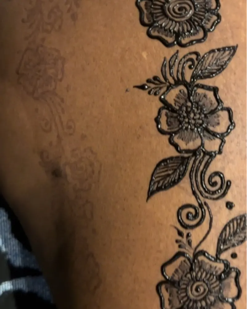 Thigh Henna